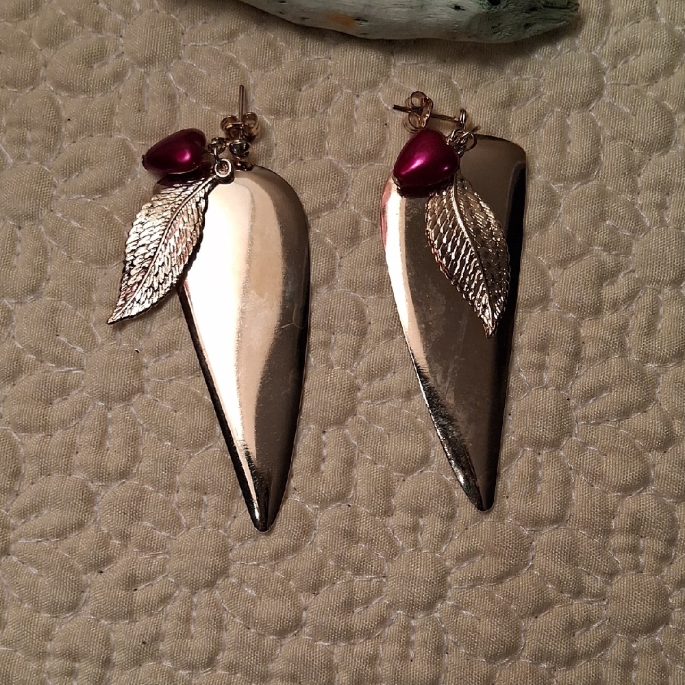 Gold-Tone Leaf Drop Earrings with Pink Pearl Accent